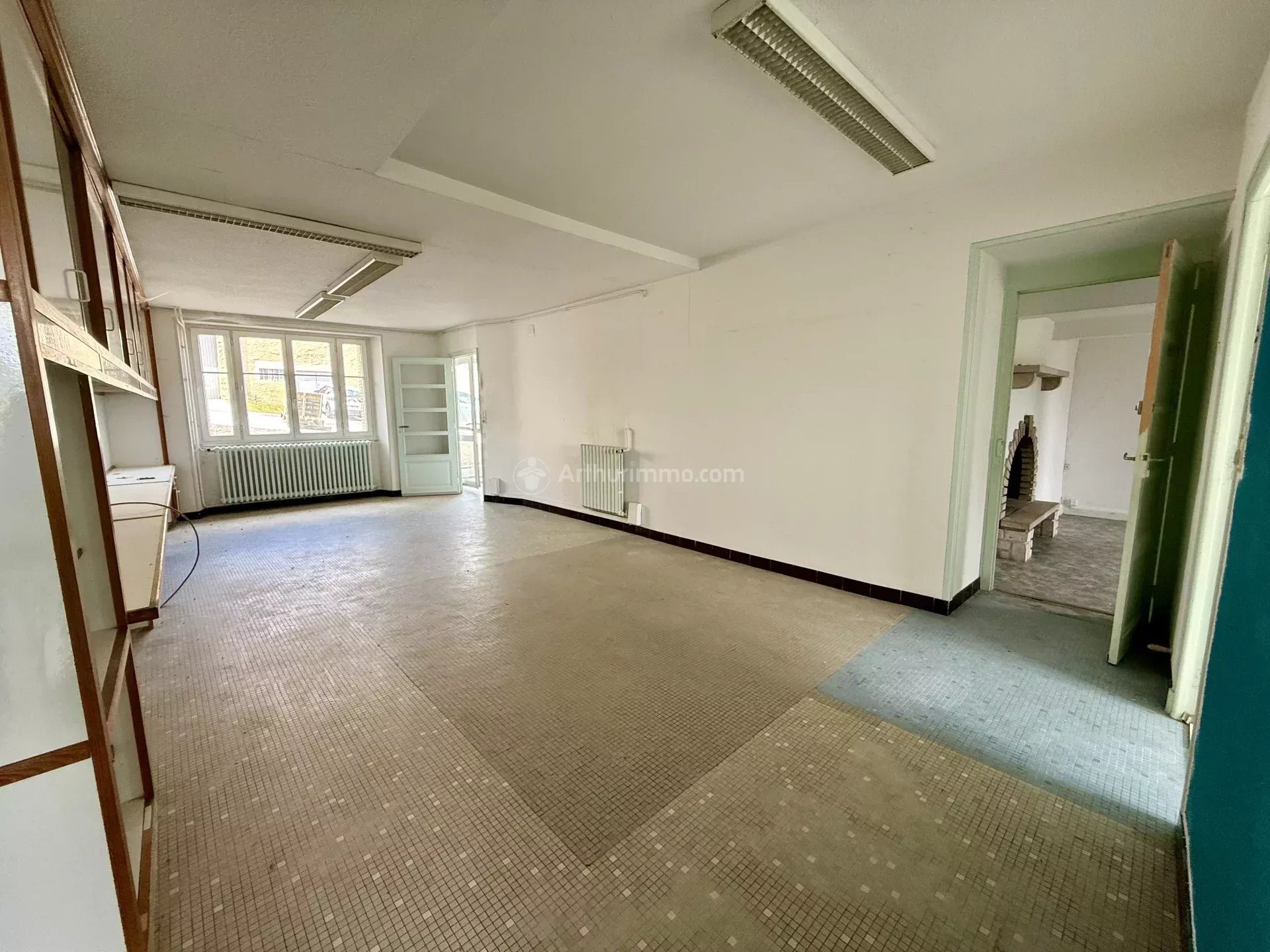 Maison à vendre, 209m², Bourmont-entre-Meuse-et-Mouzon