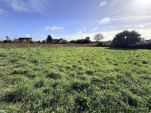 Terrain 782 m² · à Pont-Croix · 54 000 €