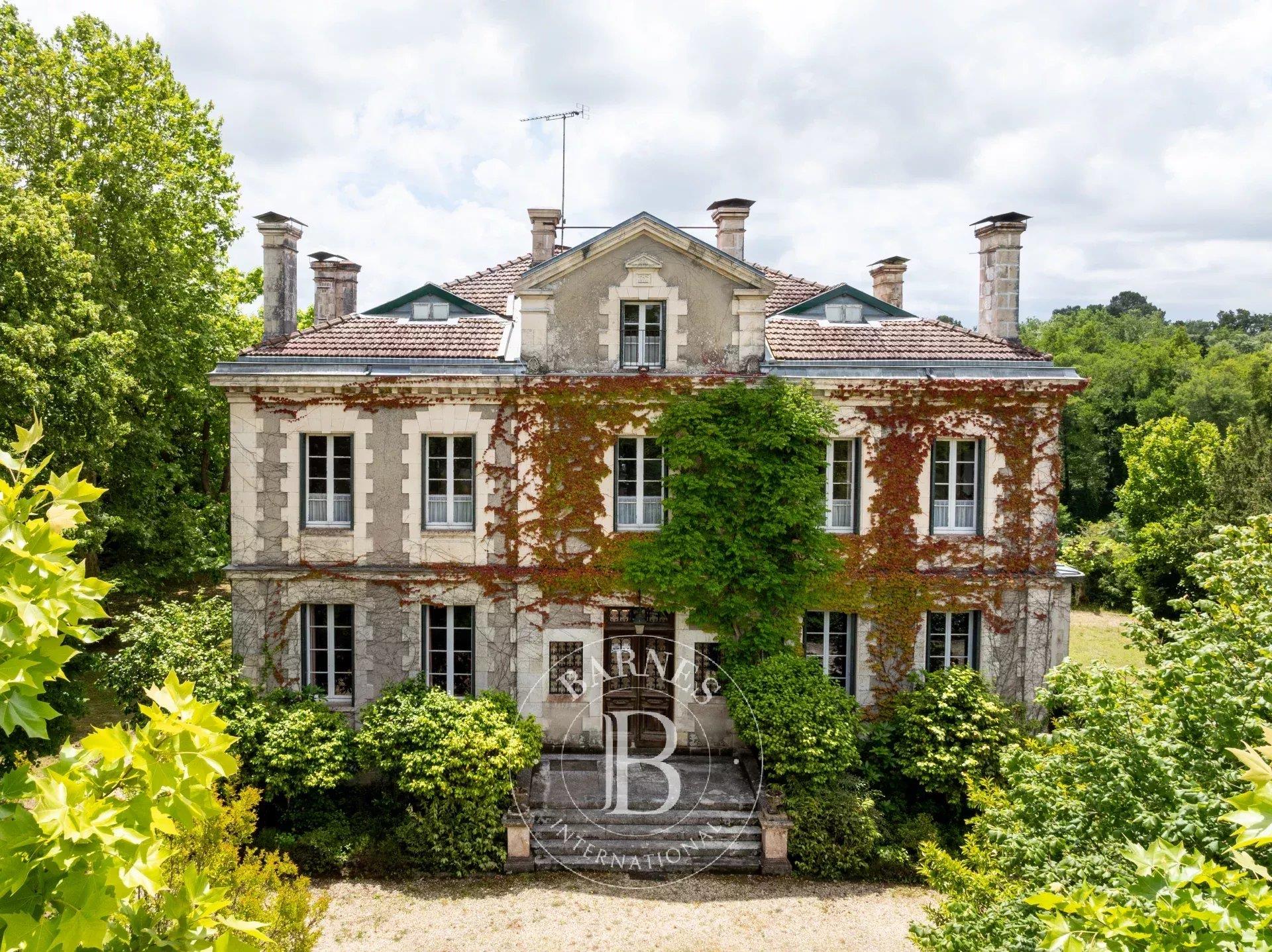 Maison à vendre, 550m², Onesse-Laharie