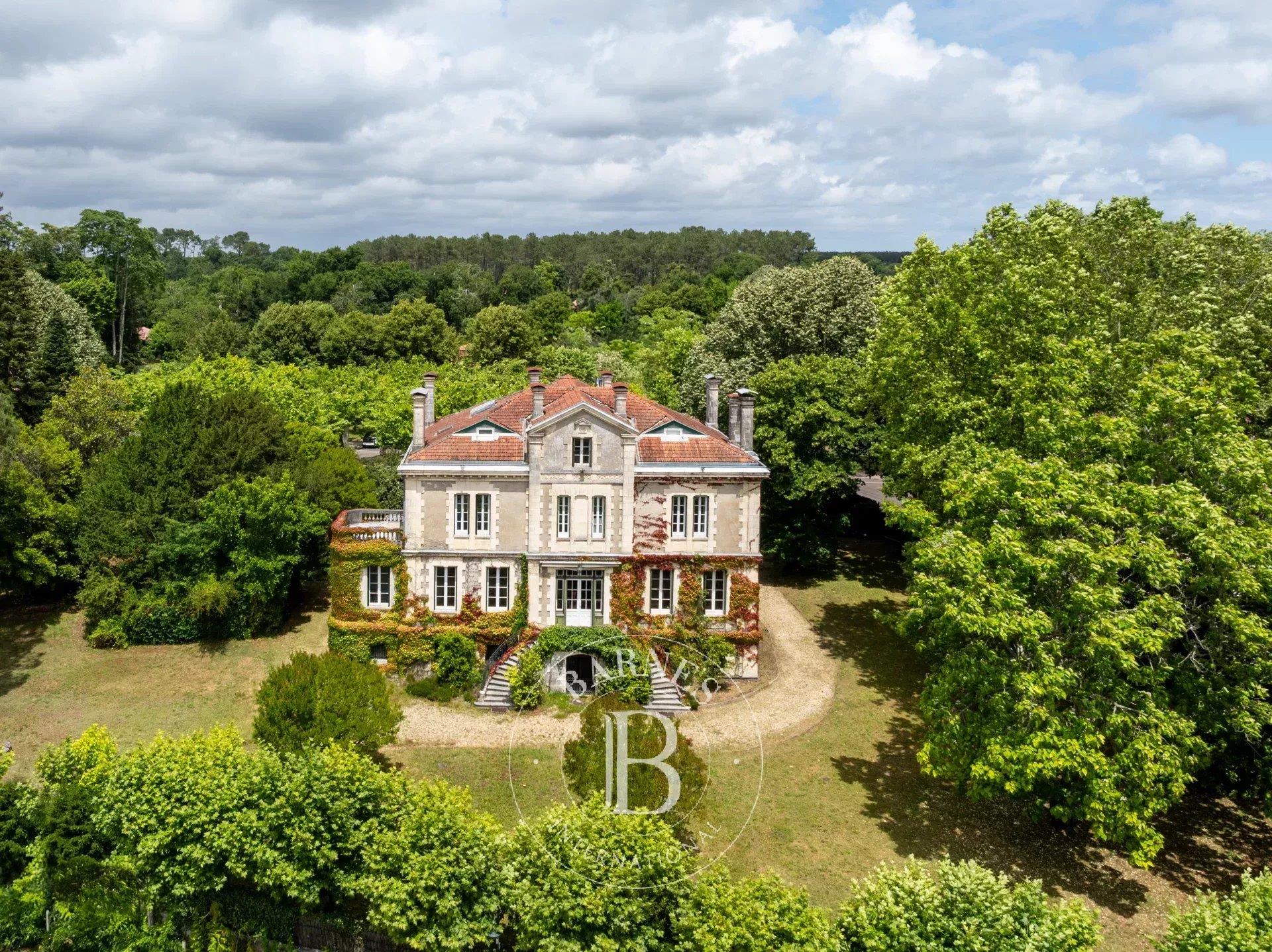 Maison à vendre, 550m², Onesse-Laharie