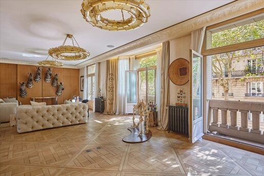 6 pièces 234 m² · à Paris 7ème · 234 m² · 3 980 000 €