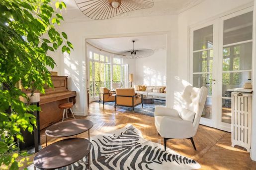 Appartement 7 pièces 160 m² · à Paris 7ème · 160 m² · 3 900 000 €