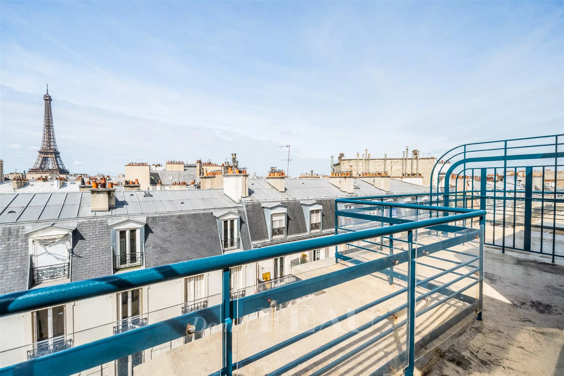 Paris 7th District – An ideal pied a terre commanding an exceptional view - Vue 4