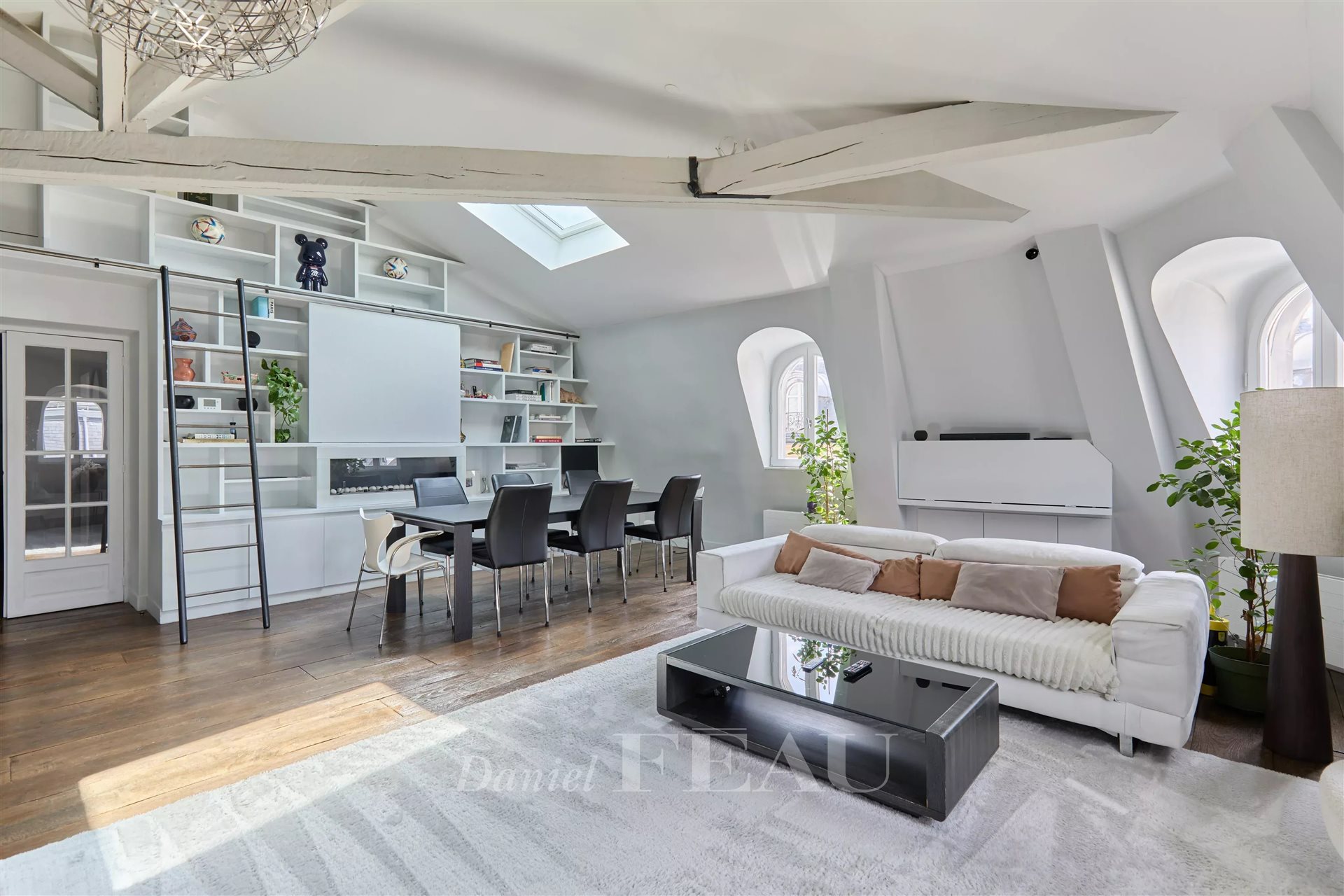 Apartment in Paris, Quartier de l'Europe - View 2
