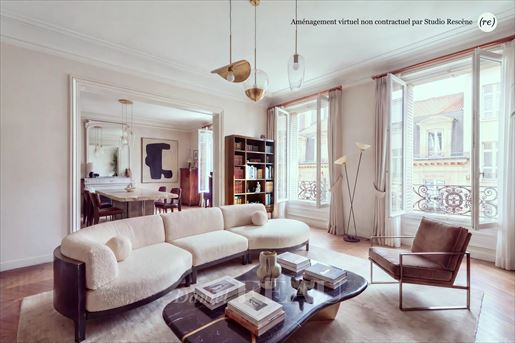 Appartement 7 pièces 215 m² · à Paris 8ème · 215 m² · 2 490 000 €