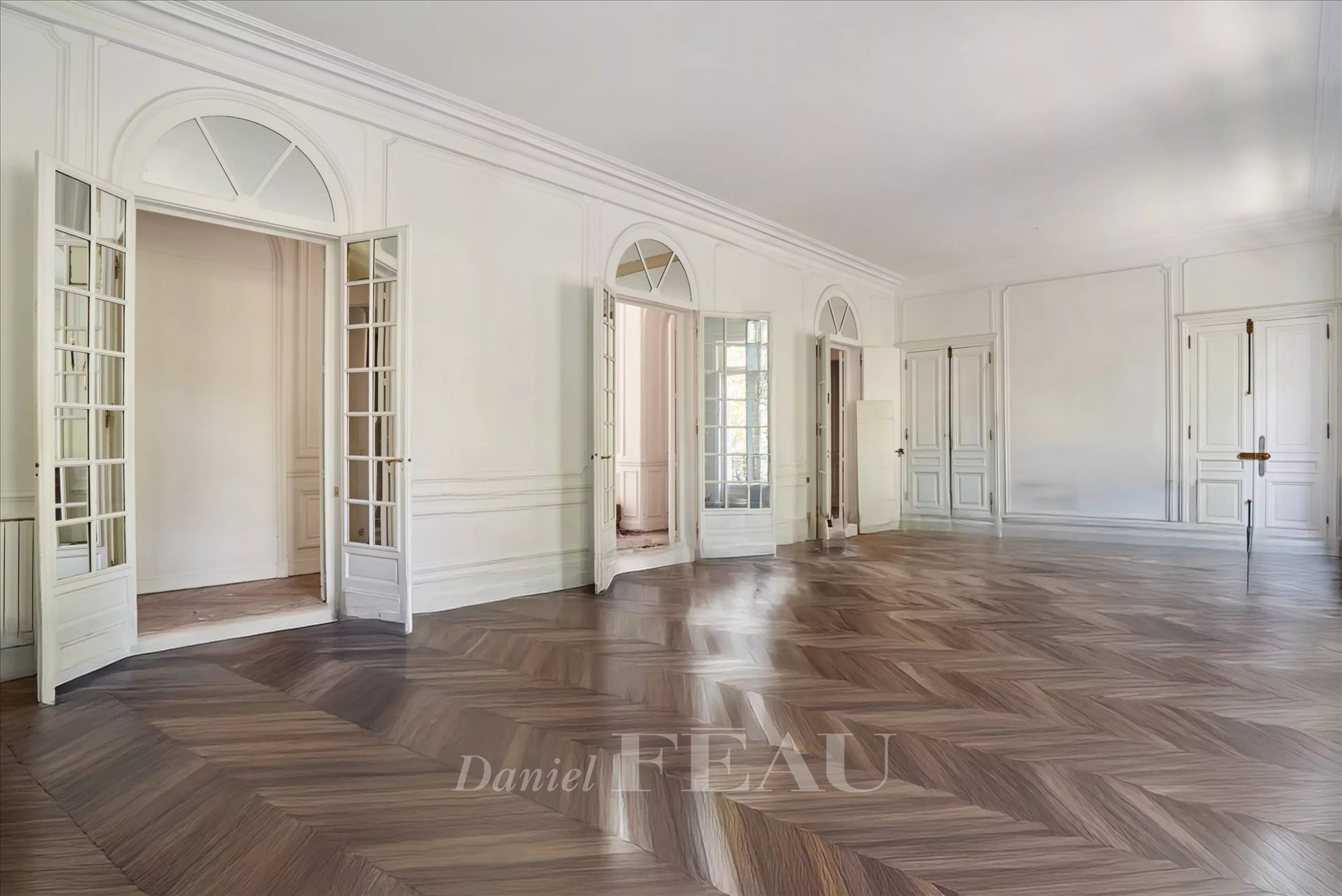 Appartement – Paris, Faubourg Saint-Honoré - Vue 4