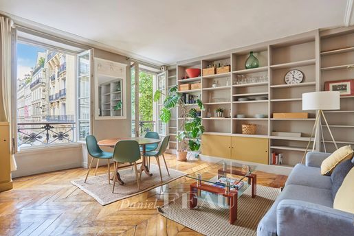 Appartement 3 pièces 66 m² · à Paris 9ème · 66 m² · 890 000 €