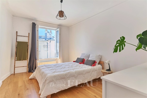 3 pièces 46 m² · à Paris 18ème · 46 m² · 550 000 €