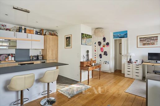 2 pièces 48 m² · à Paris 16ème · 48 m² · 595 000 €