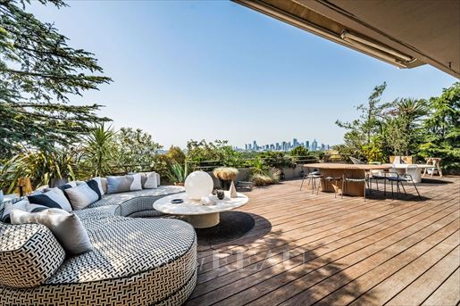 7 pièces 270 m² · à Paris 16ème · 270 m² · 6 400 000 €