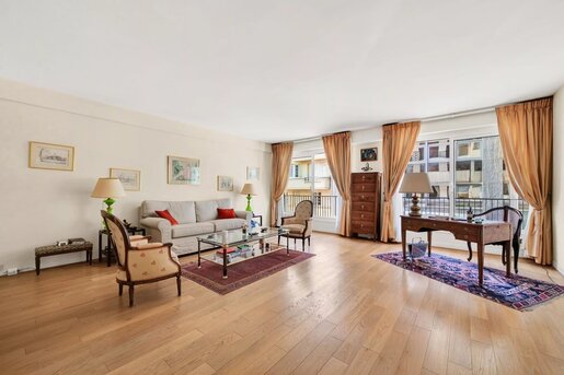 Appartement 4 pièces 157 m² · à Paris 16ème · 157 m² · 1 415 000 €