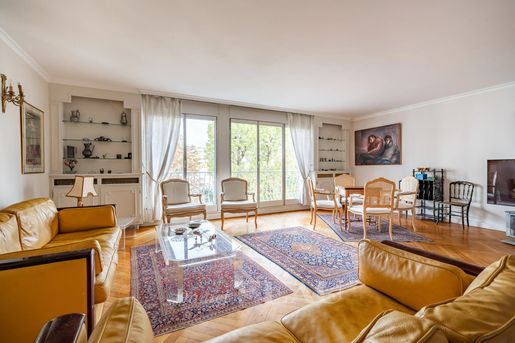 Appartement 6 pièces 155 m² · à Paris 16ème · 155 m² · 1 350 000 €