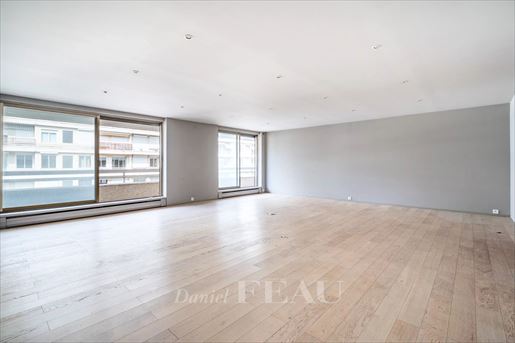 Appartement 4 pièces 134 m² · à Paris 16ème · 134 m² · 1 730 000 €