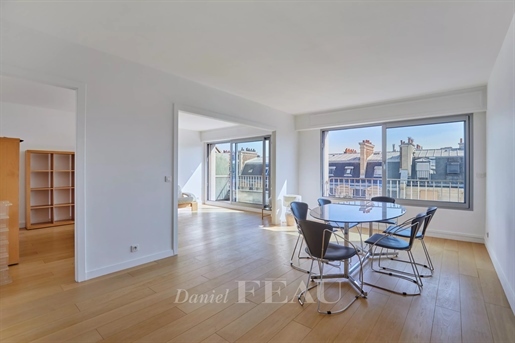 4 pièces 97 m² · à Paris 17ème · 97 m² · 1 335 000 €