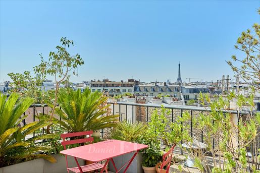 5 pièces 141 m² · à Paris 17ème · 141 m² · 2 185 000 €