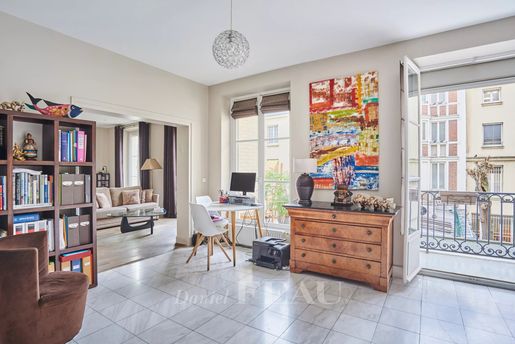 Appartement 2 pièces 53 m² · à Paris 17ème · 53 m² · 695 000 €