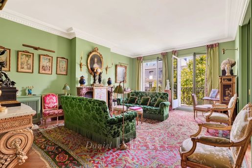 Appartement 5 pièces 185 m² · à Paris 8ème · 185 m² · 3 300 000 €