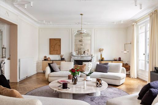 Appartement 6 pièces 181 m² · à Neuilly-sur-Seine · 181 m² · 2 590 000 €