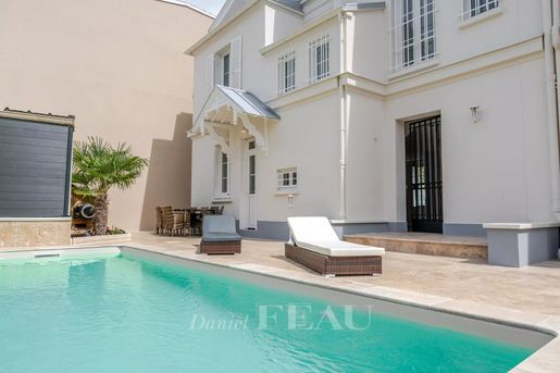 Maison 9 pièces 279 m² · à Courbevoie · 279 m² · 2 690 000 €