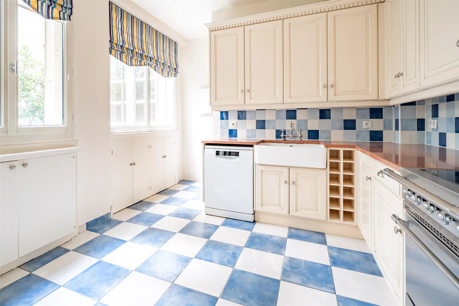Maison à vendre, 280m², Neuilly-sur-Seine