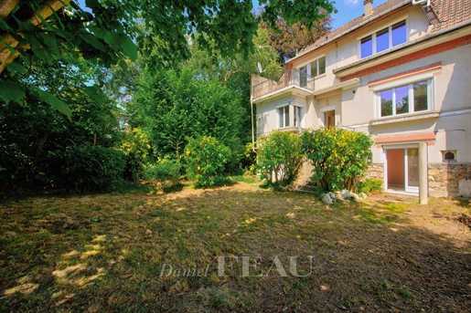 Maison 7 pièces 160 m² · à Saint-Cloud · 160 m² · 1 250 000 €