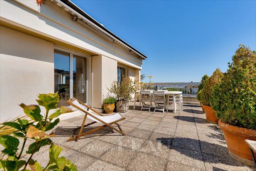 Maison 6 pièces 158 m² · à Saint-Cloud · 158 m² · 1 290 000 €