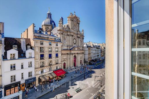 Local commercial 2 pièces 42 m² · à Paris 4ème · 42 m² · 630 000 €