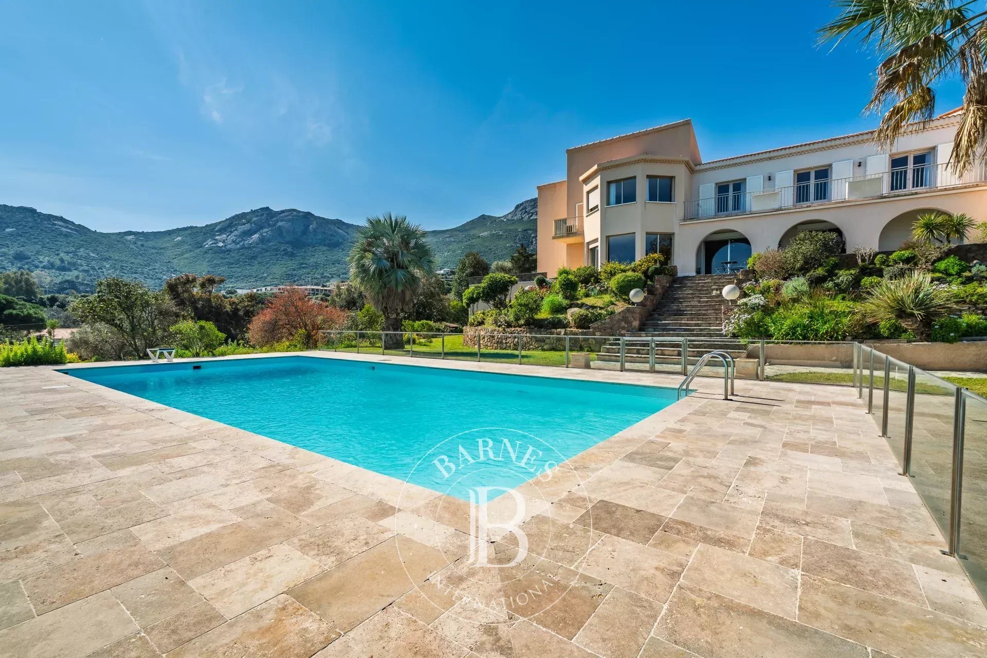 Maison à vendre, 317m², Calvi