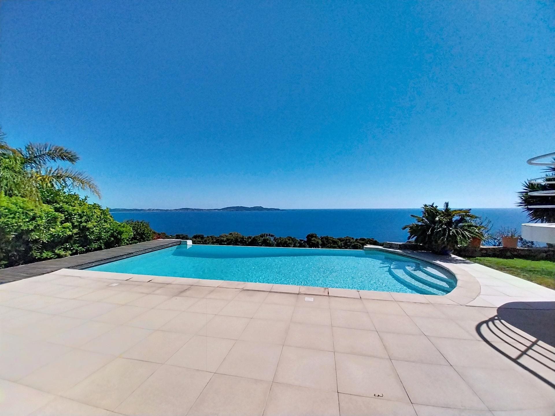 Maison à vendre, 200m², Carqueiranne