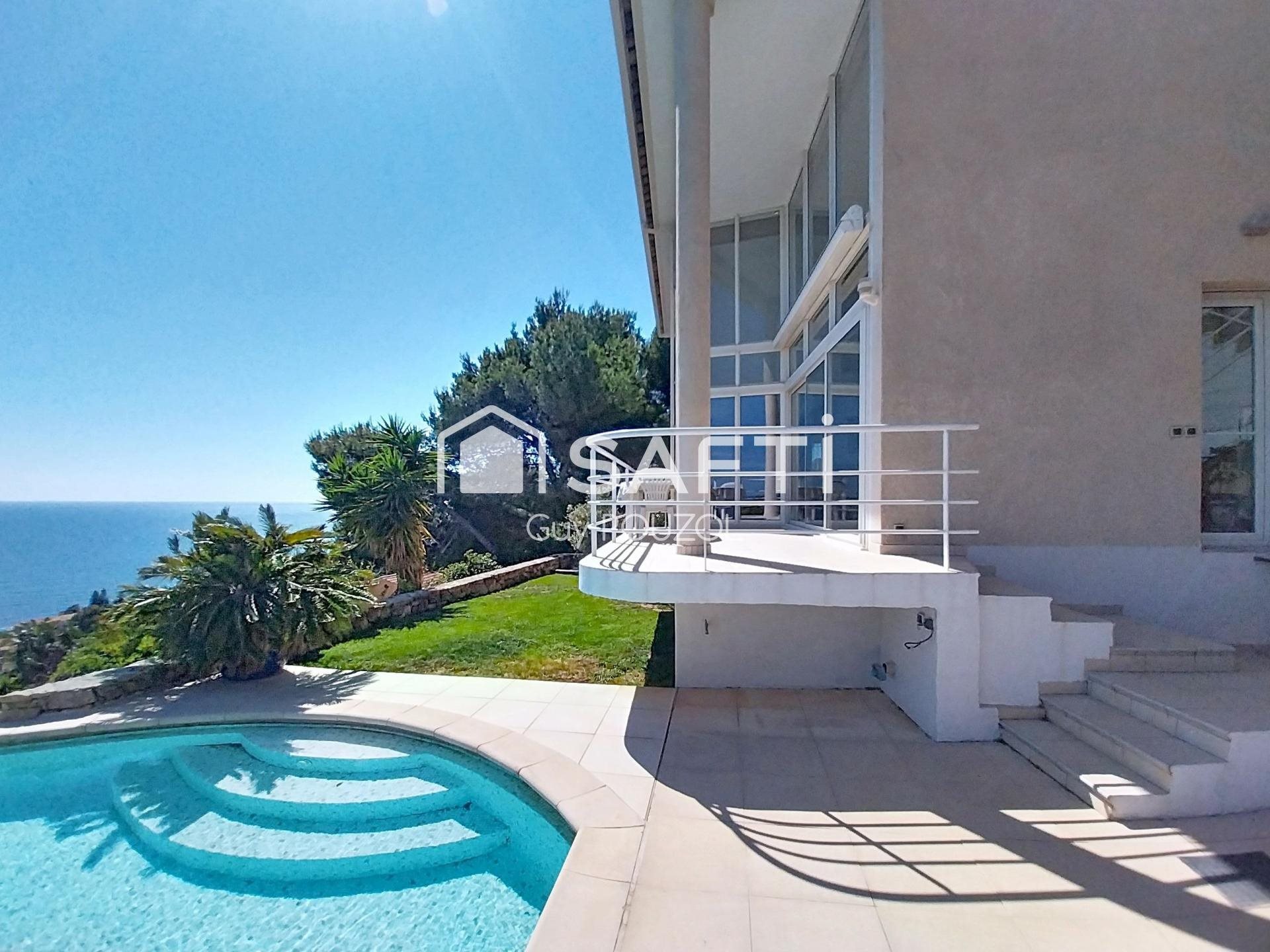 Maison à vendre, 200m², Carqueiranne