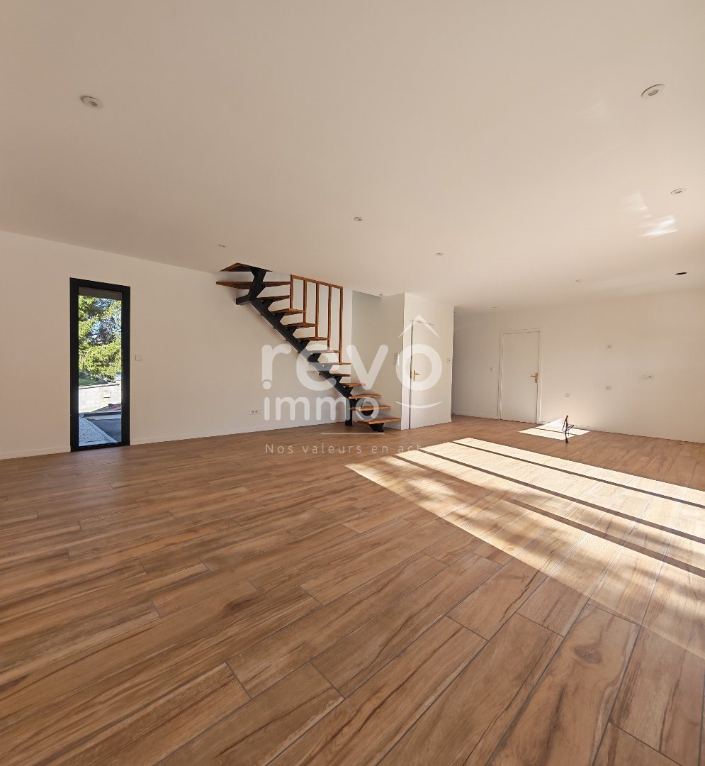 Maison à vendre, 112m², Saint-Jean-de-Thurigneux
