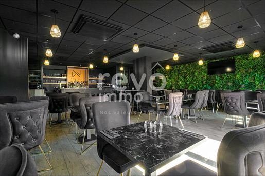 Local commercial 147 m² · à Saint-André-de-Corcy · 147 m² · 320 000 €