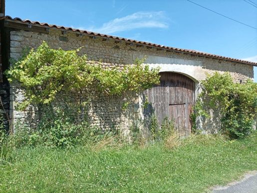 Maison 2 pièces 120 m² · à Juignac · 120 m² · 65 400 €