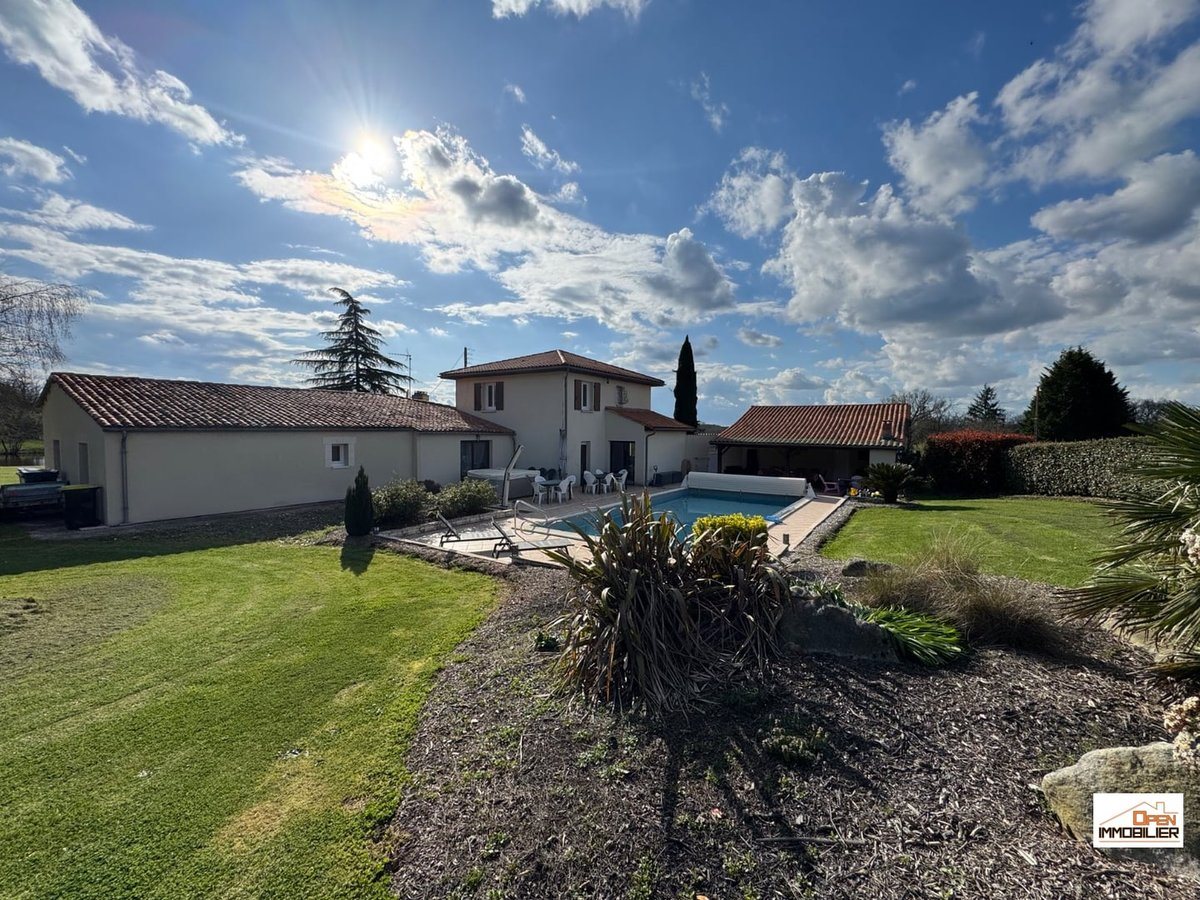 Maison à vendre, 208m², Oriolles