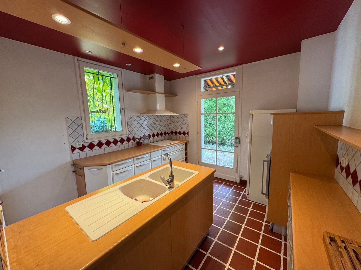 Maison à vendre, 229m², Coteaux-du-Blanzacais