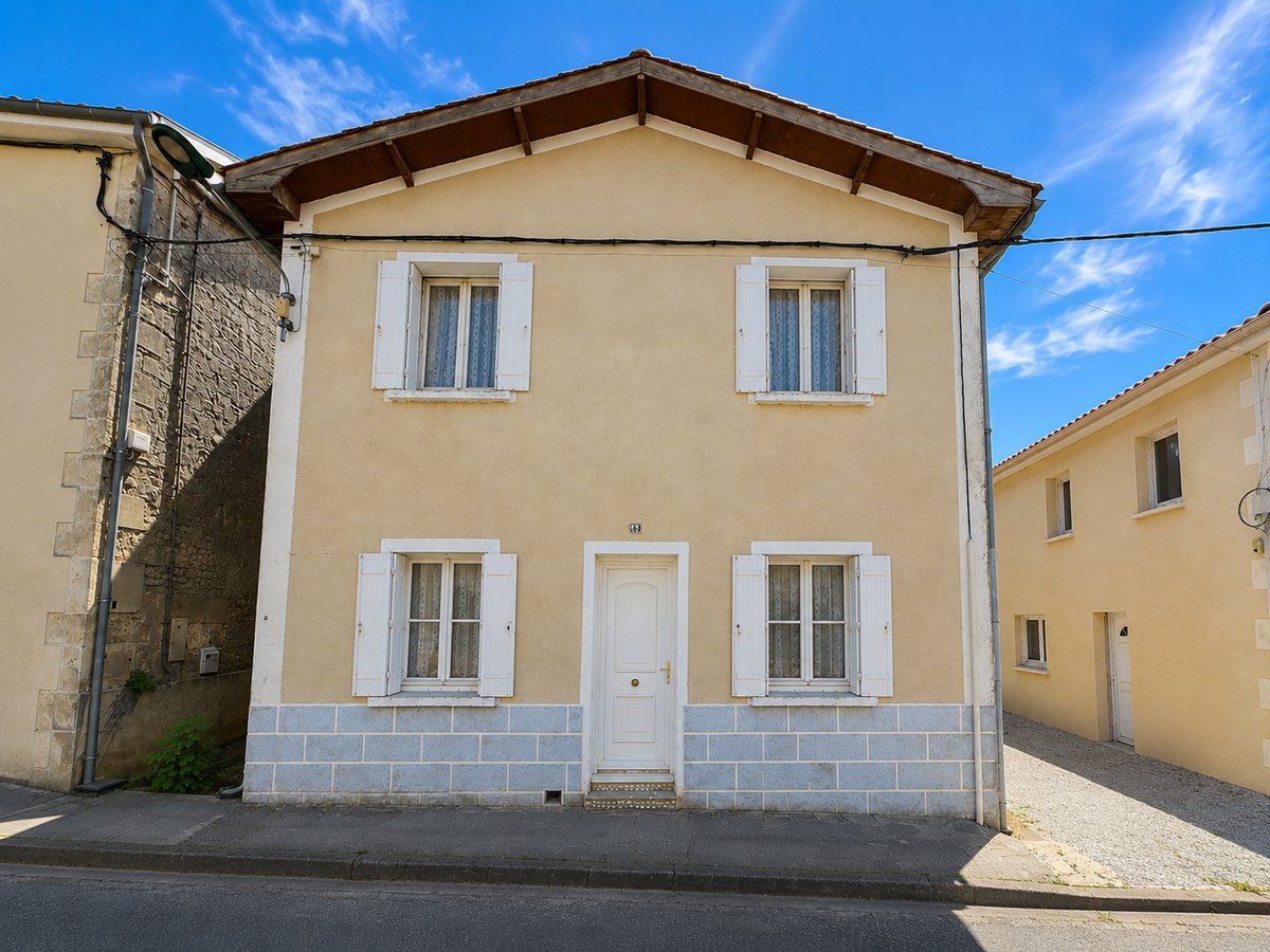 Maison à vendre, 110m², Baignes-Sainte-Radegonde