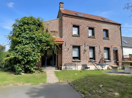 Maison 6 pièces 135 m² · à Douchy-les-Mines · 135 m² · 220 000 €