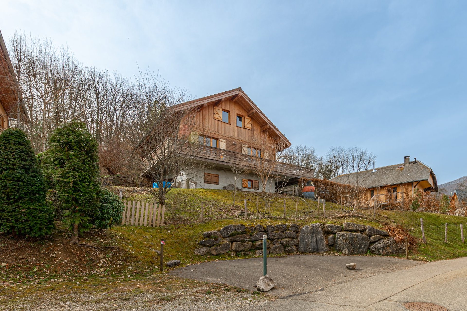 Casă, 235 m², teren 235 m²