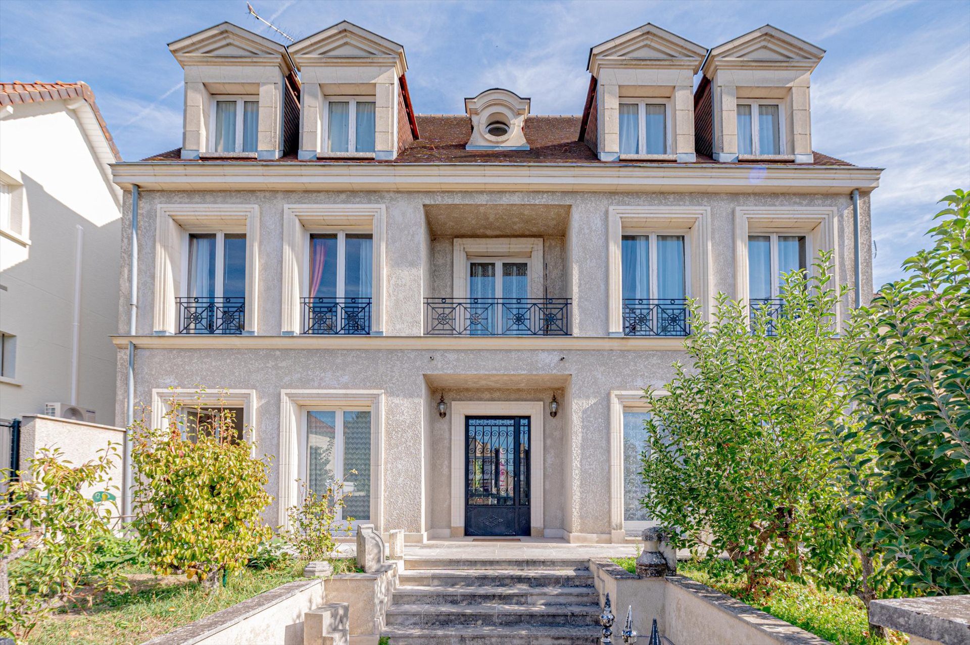Maison à vendre, 320m², Brou-sur-Chantereine