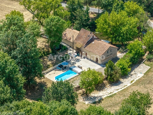 Maison 10 pièces 344 m² · à Virazeil · 344 m² · 787 500 €