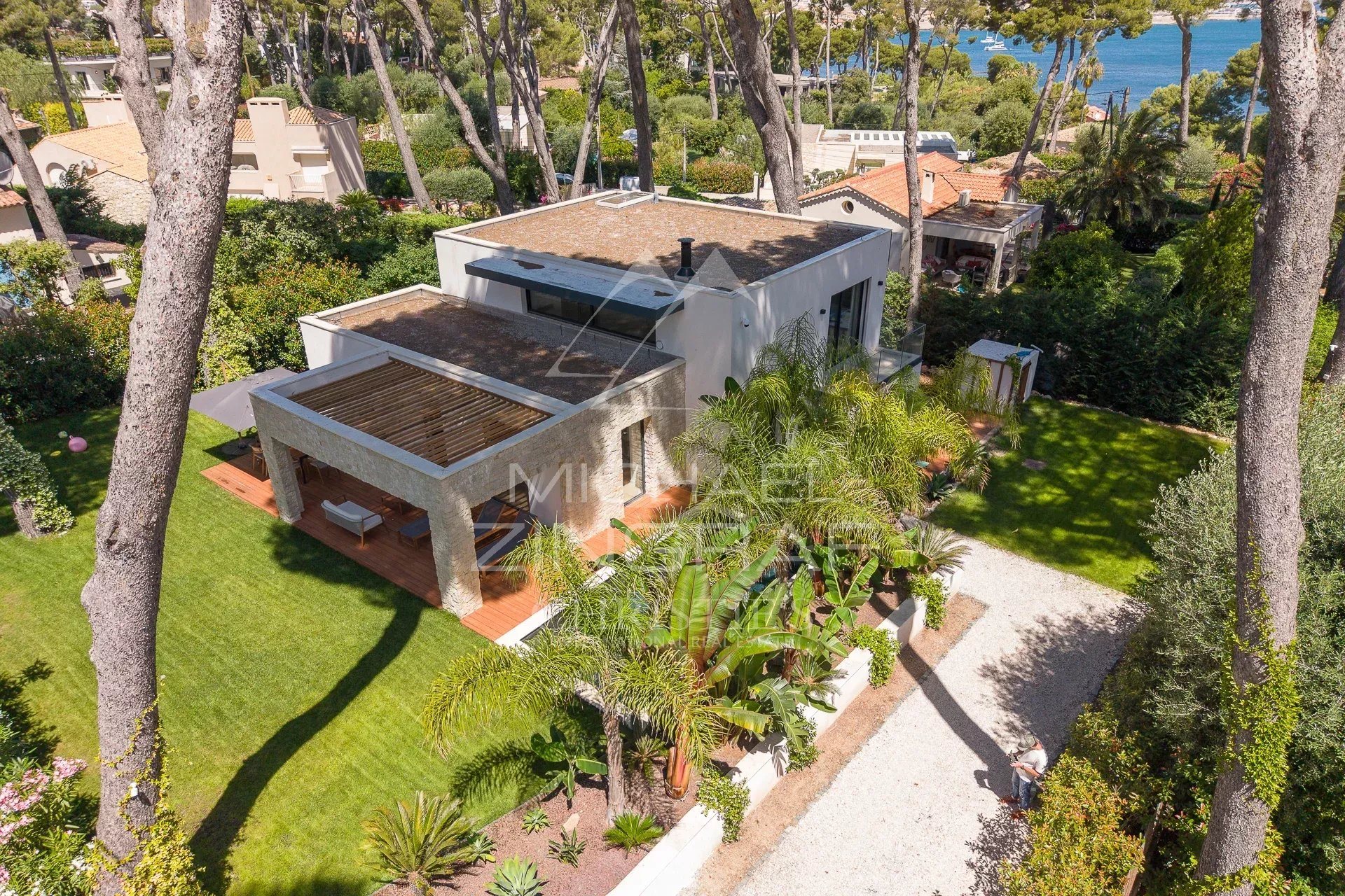 Maison, 122 m², terrain 818 m²