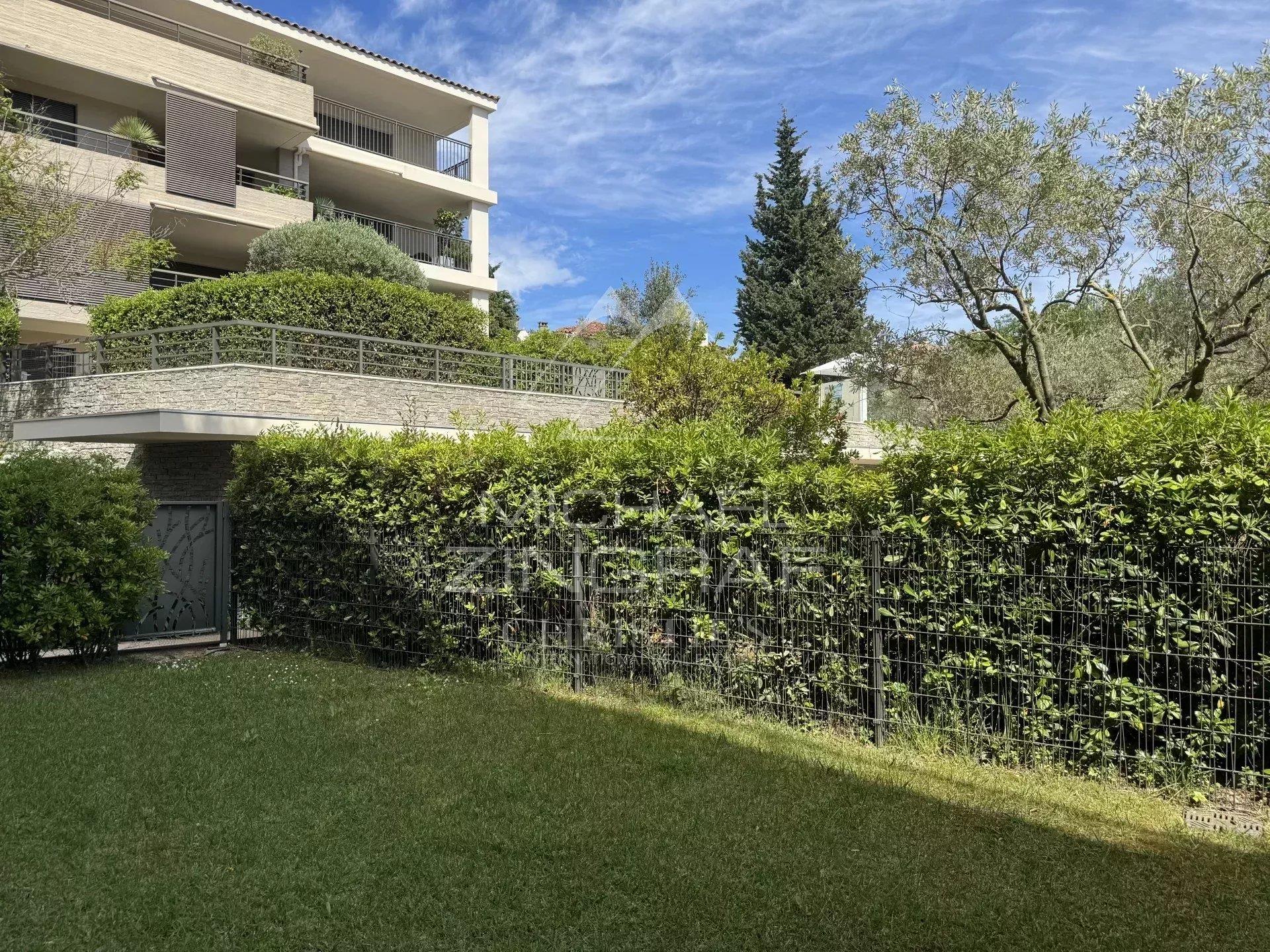 Prestige Appartment in the heart of Saint-Tropez prestigious domaine - Ansicht 6