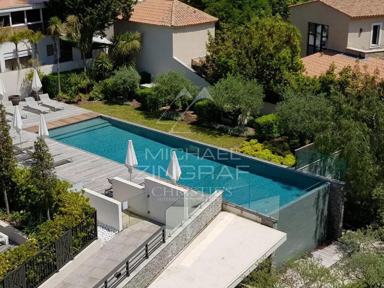 Prestige Appartment in the heart of Saint-Tropez prestigious domaine - Mehr