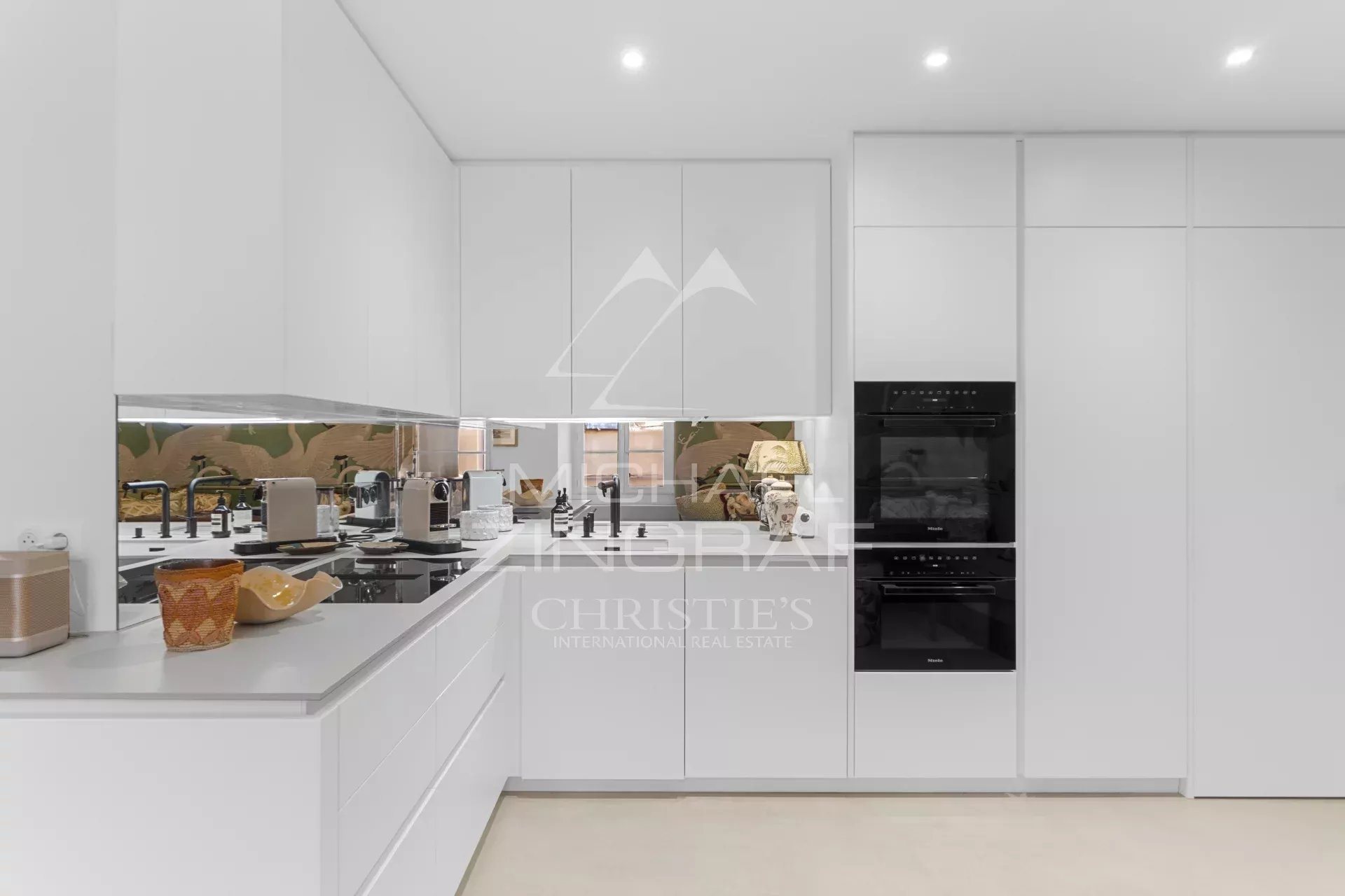 Exceptional duplex apartment in the heart of La Ponche – Saint-Tropez - Ansicht 4