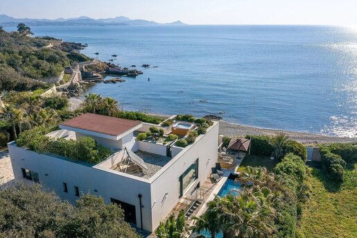 Maison 8 pièces 238 m² · à Fréjus · 238 m² · 4 200 000 €