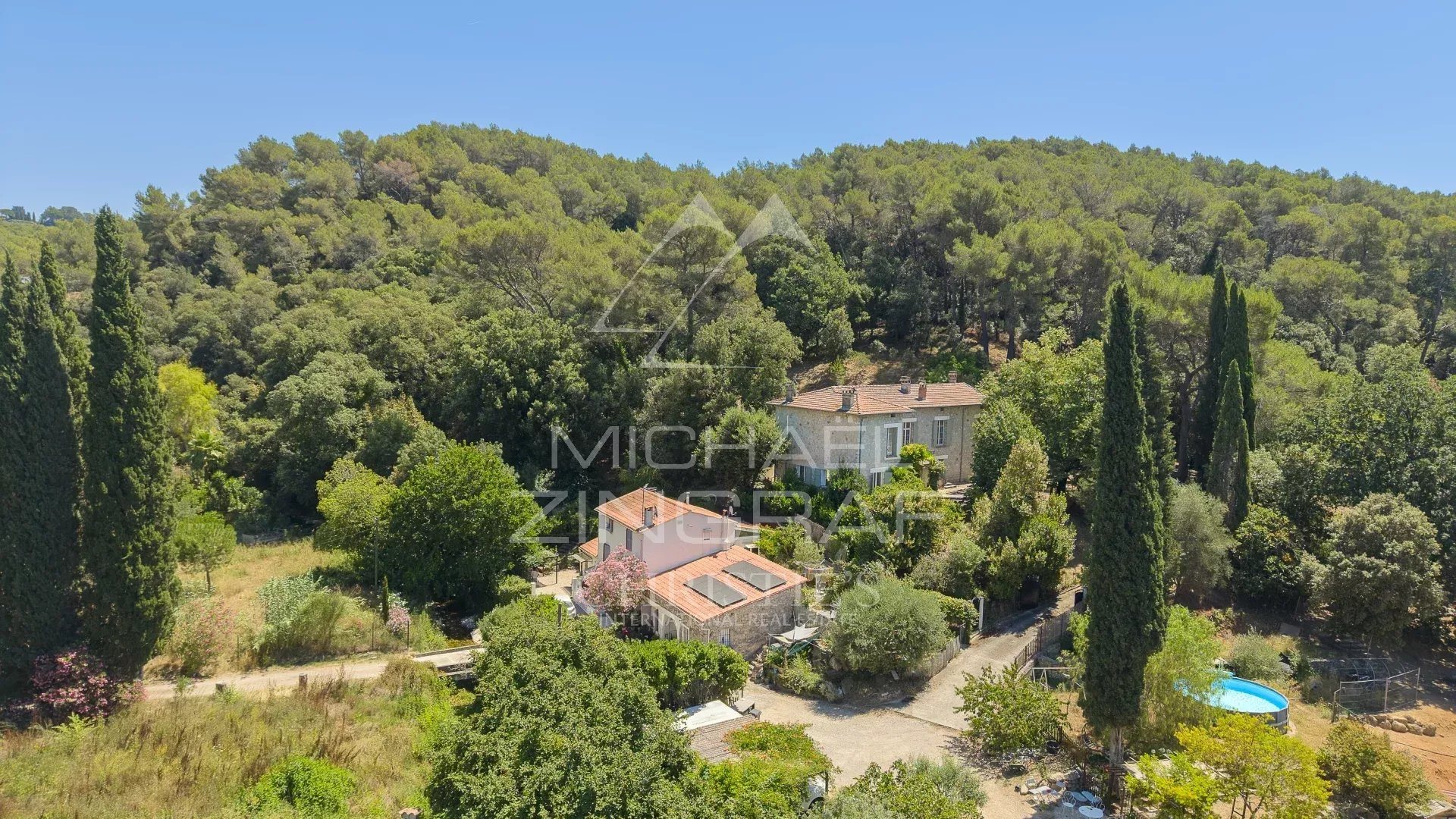 Maison à vendre, 225m², La Roquette-sur-Siagne