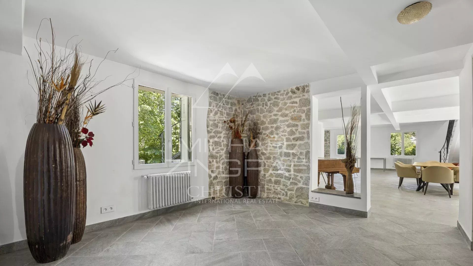 Maison à vendre, 225m², La Roquette-sur-Siagne