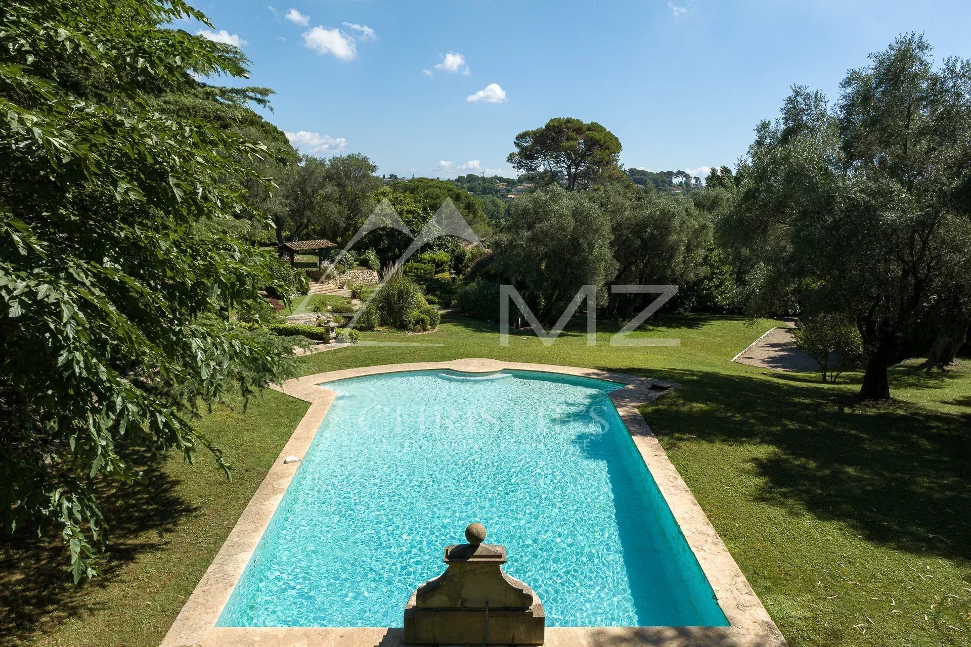 Maison à vendre, 650m², Mougins