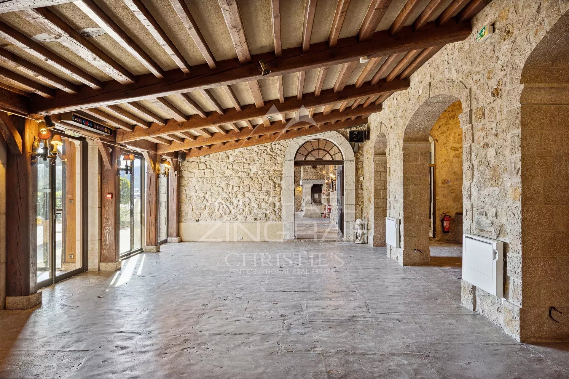 Maison à vendre, 646m², Le Bar-sur-Loup
