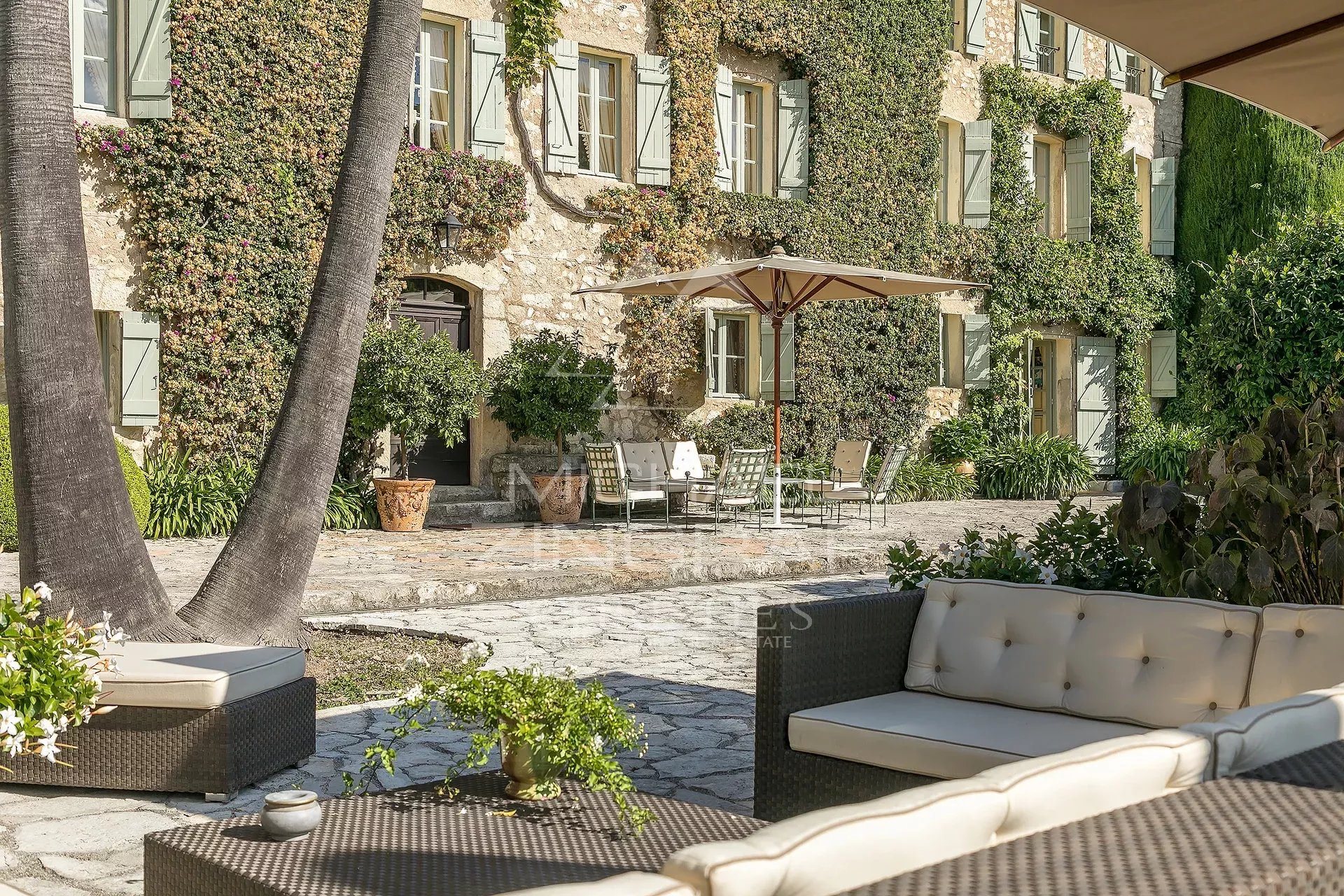 Maison à vendre, 800m², Grasse